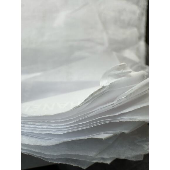 Authentic Chanel Tissue Paper for Gift Wrap & Box Insert 22 Sheets logo READ